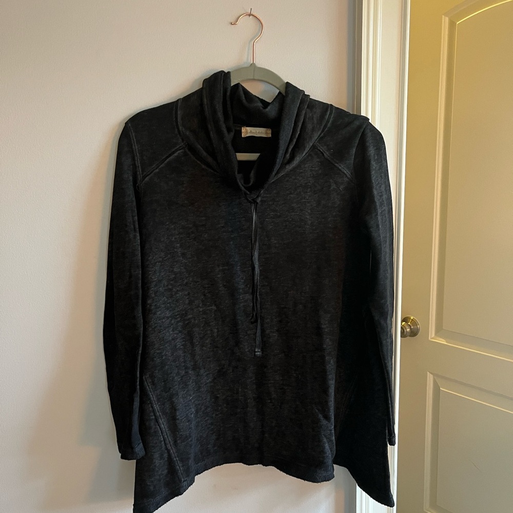 Altard State pullover